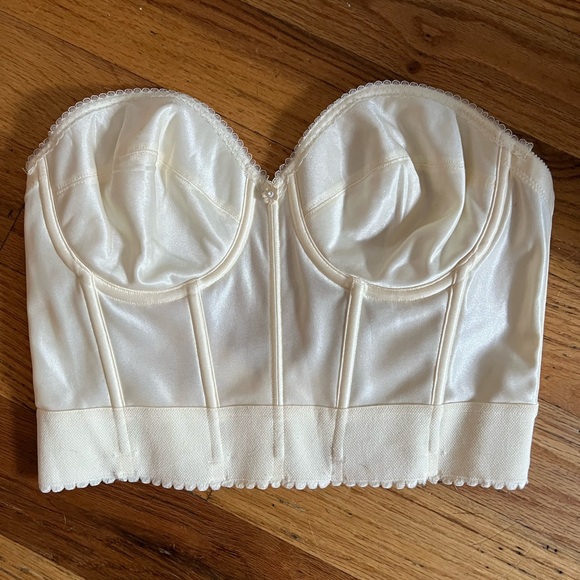 Corset bra - Picture 1 of 5